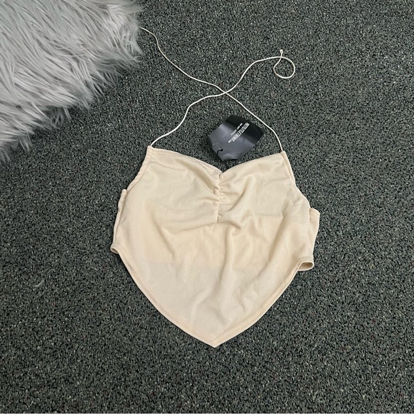 PRETTYLITTLETHING Nude Beige Front Ruched Ribbed Halter-neck Cropped Top Shirt S - Picture 6 of 16
